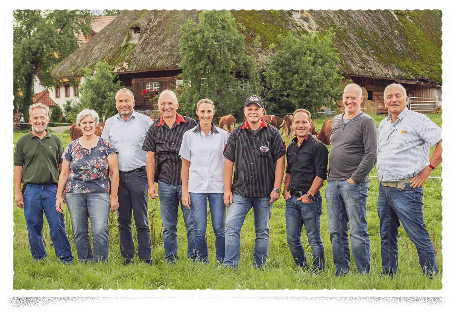 Die Initiatoren der Wälder Rind Aktion von der Metzgerei Linder, REWE Dieter Schneider, Naturpark Südschwarzwald, Vorderwälder Zuchtvereine, vor dem Flammhof im Glottertal